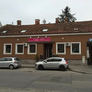 Cafe 168 Bed & Breakfast