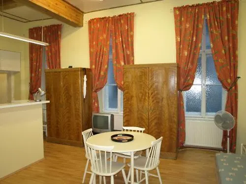 Pension Gross Vienna 2*,  Austria